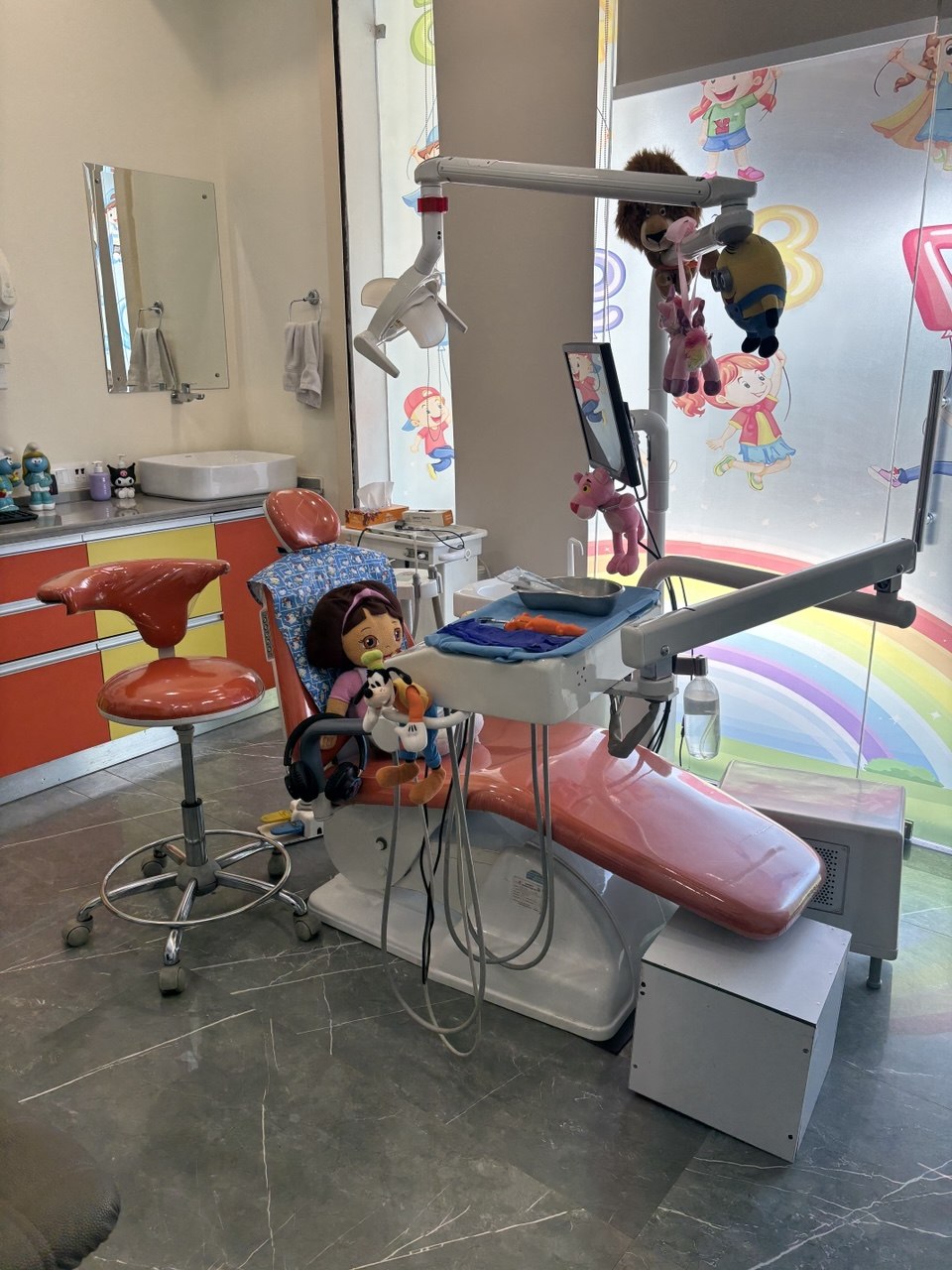 Child-Focused Dental Setup